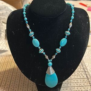 Southwest Necklace Silverstone & Turquoise colored Stones